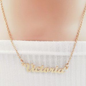 Victoria name necklace